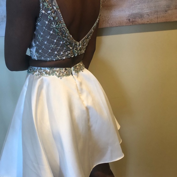 HOMECOMING/ FORMAL TWO PIECE WHITE AND TEAL SET - Picture 3 of 6